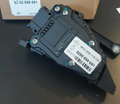 GAZ POTANSIYEMETRE 99> CLIO.II 1.2-1.4-1.5dci