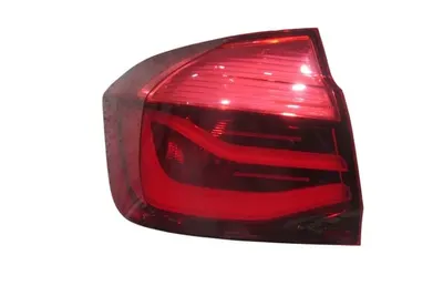 BMW 3 SERI- F30- 15/18; DIŞ STOP LAMBASI SOL KIRMIZI (LEDLİ) (E MARKLI)