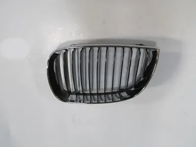 BMW 1 SERI- E87- 04/08; ÖN PANJUR SOL SİYAH/NİKELAJ ÇERÇEVELİ (TW)