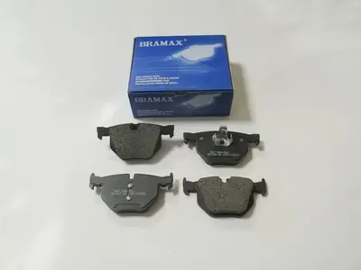 BMW X5- E70- 07/13; ARKA FREN BALATASI (KABLOSUZ)(DİSK)(121.9x58.1x16.3/121.9x59.3x16.3)(BRAMAX)