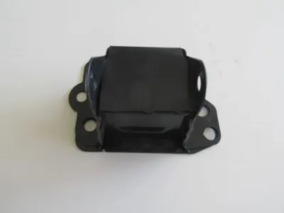 OPEL CORSA- C- 04/06; ÖN TAMPON DEMİRİ BAĞLANTI AYAĞI SOL (ŞASİ UCUNA BAĞLANAN)